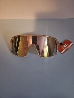 New Quo Beauty Active Shield Sports Sunglasses Rose Gold Mirrored Lens